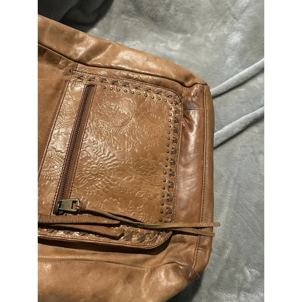 The Sak backpack laptop bag Loyola Backpack teak Use 100% full-grain Leather